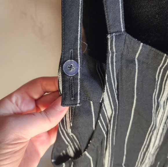Hollister Black Pinstripe Button Up Jumpsuit Tank Size XS - Picture 3 of 9